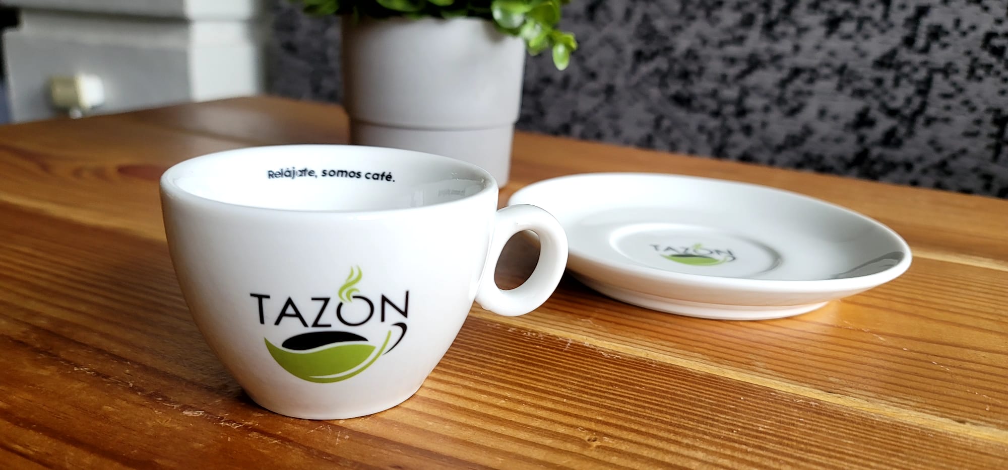 Tazon Exclusive Cup w/plate